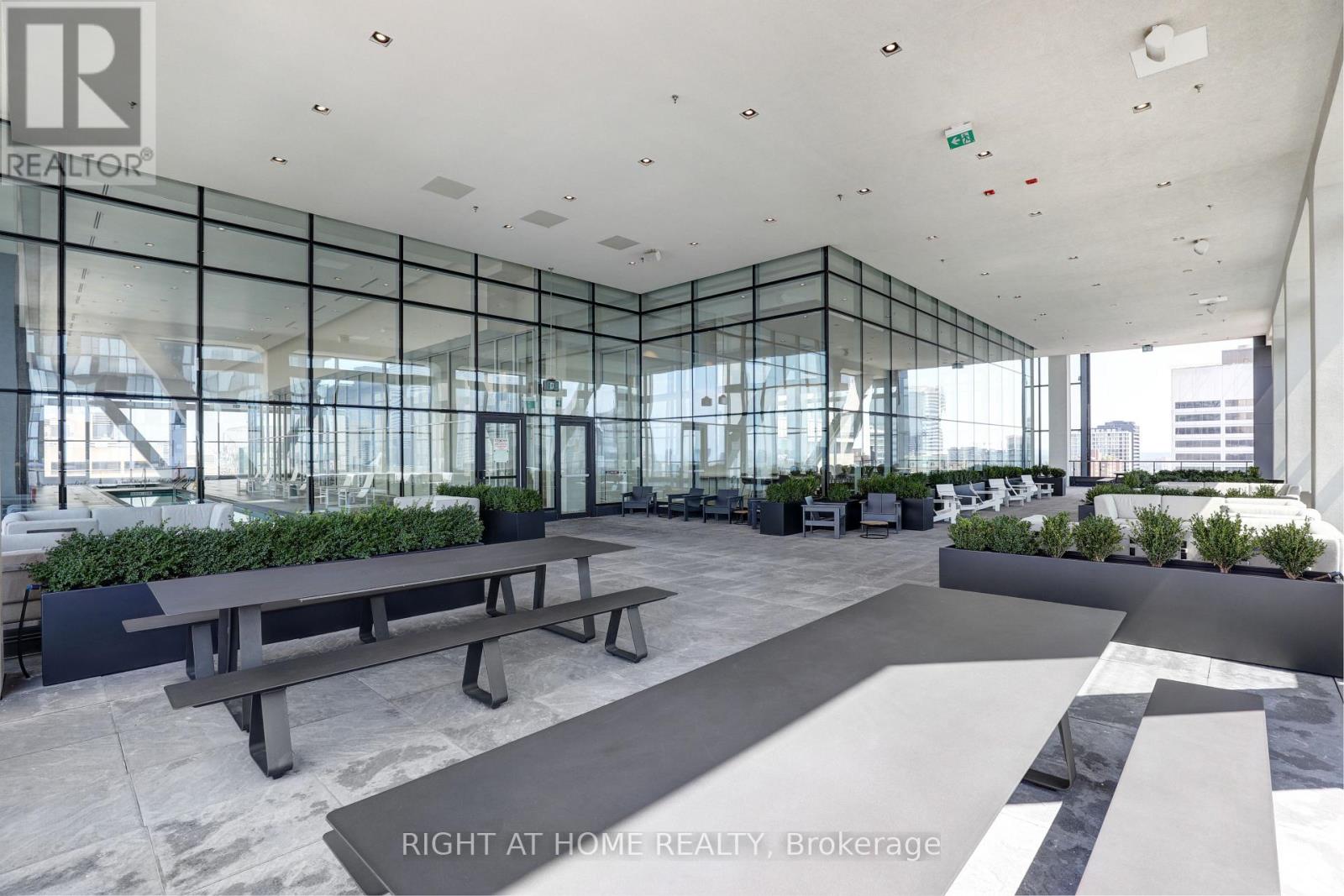 4416 - 488 University Avenue, Toronto, Ontario  M5G 0C1 - Photo 4 - C12783834