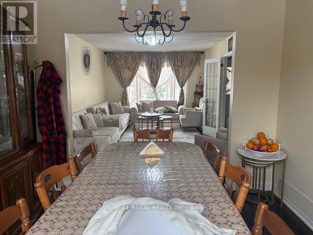 15 Shallice Court, Toronto (Rouge), Ontario  M1B 4W7 - Photo 3 - E12783764