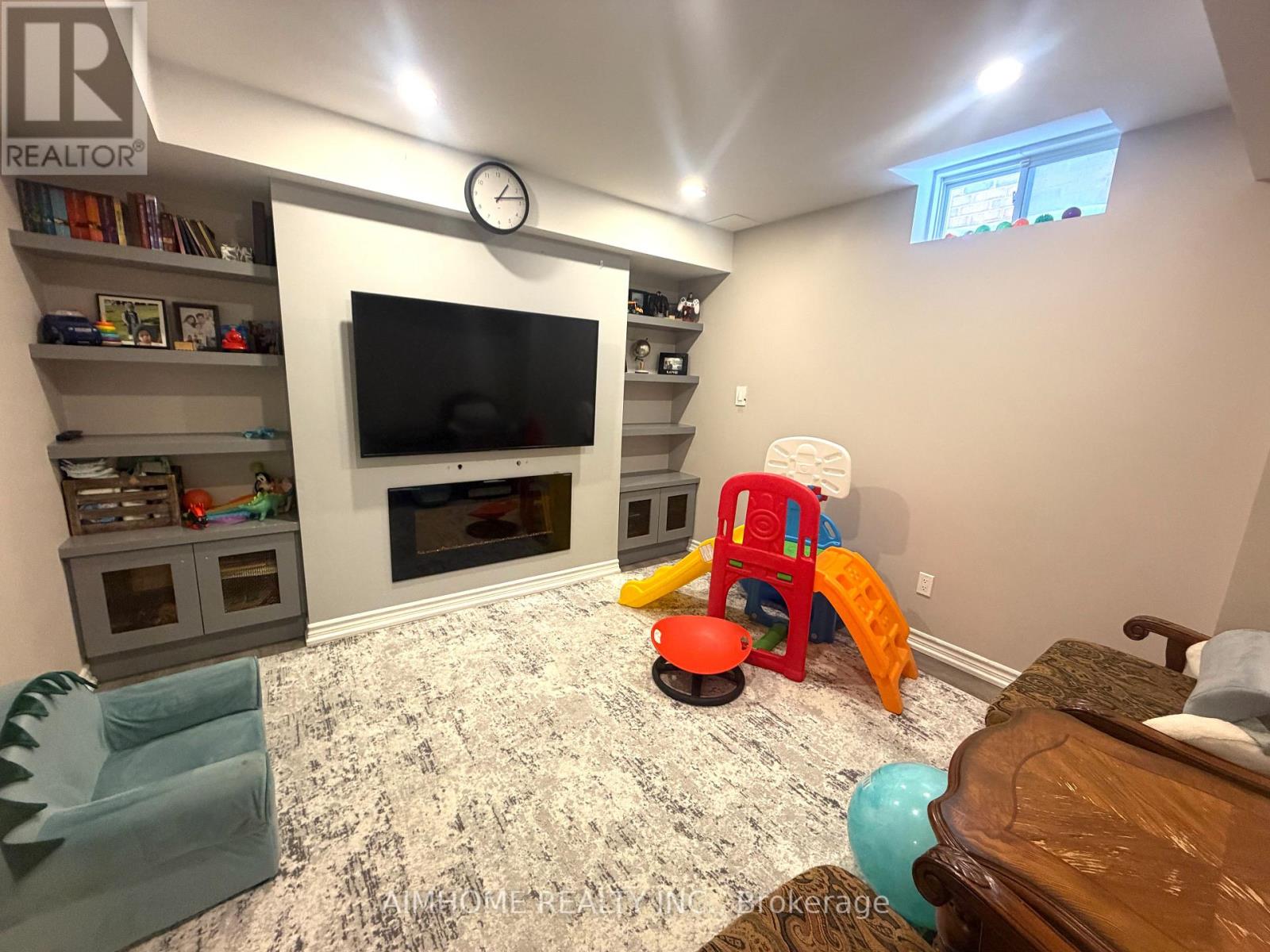 Bsmt - 90 Maverick Crescent, Vaughan, Ontario  L6A 4L1 - Photo 5 - N12783698