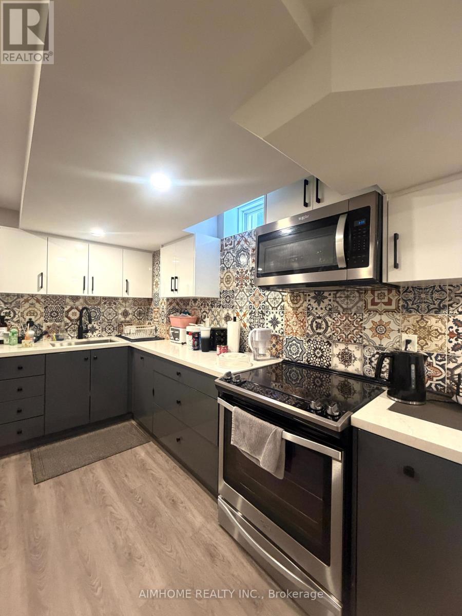 Bsmt - 90 Maverick Crescent, Vaughan, Ontario  L6A 4L1 - Photo 8 - N12783698