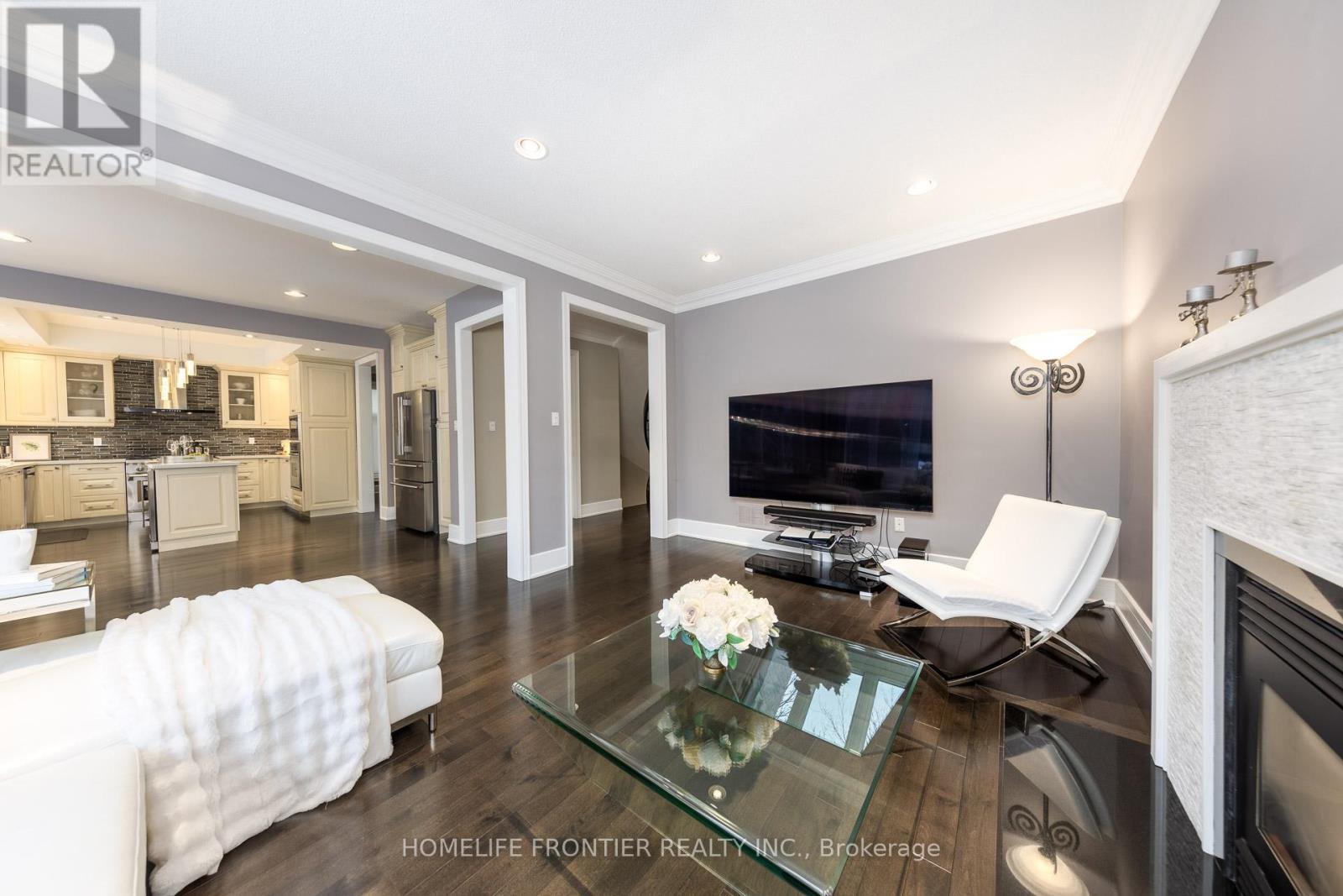 3 Brimwood Crescent, Richmond Hill, Ontario  L4B 4B4 - Photo 12 - N12783718