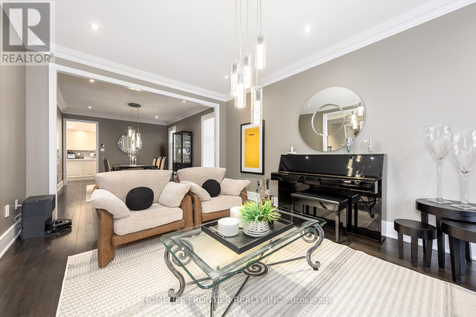 3 Brimwood Crescent, Richmond Hill, Ontario  L4B 4B4 - Photo 5 - N12783718