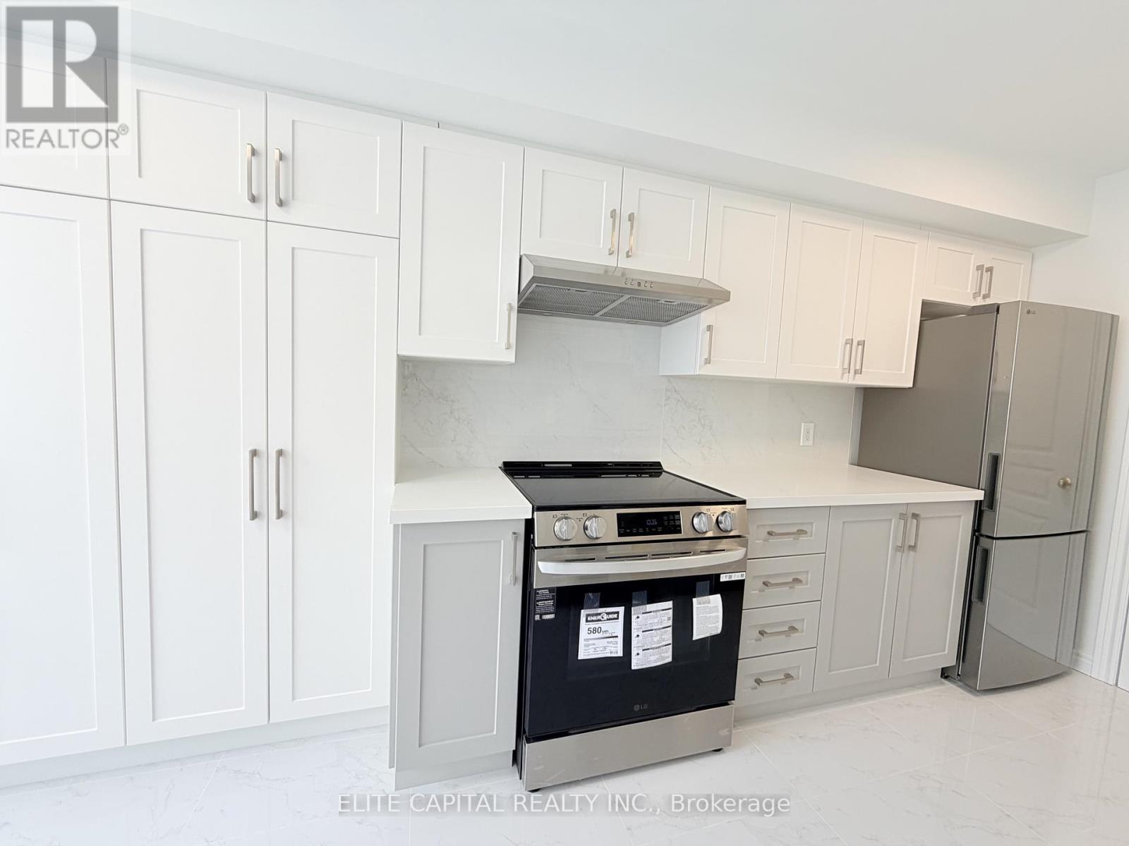 616 - 9015 Leslie Street, Richmond Hill, Ontario  L4B 4J8 - Photo 3 - N12783828