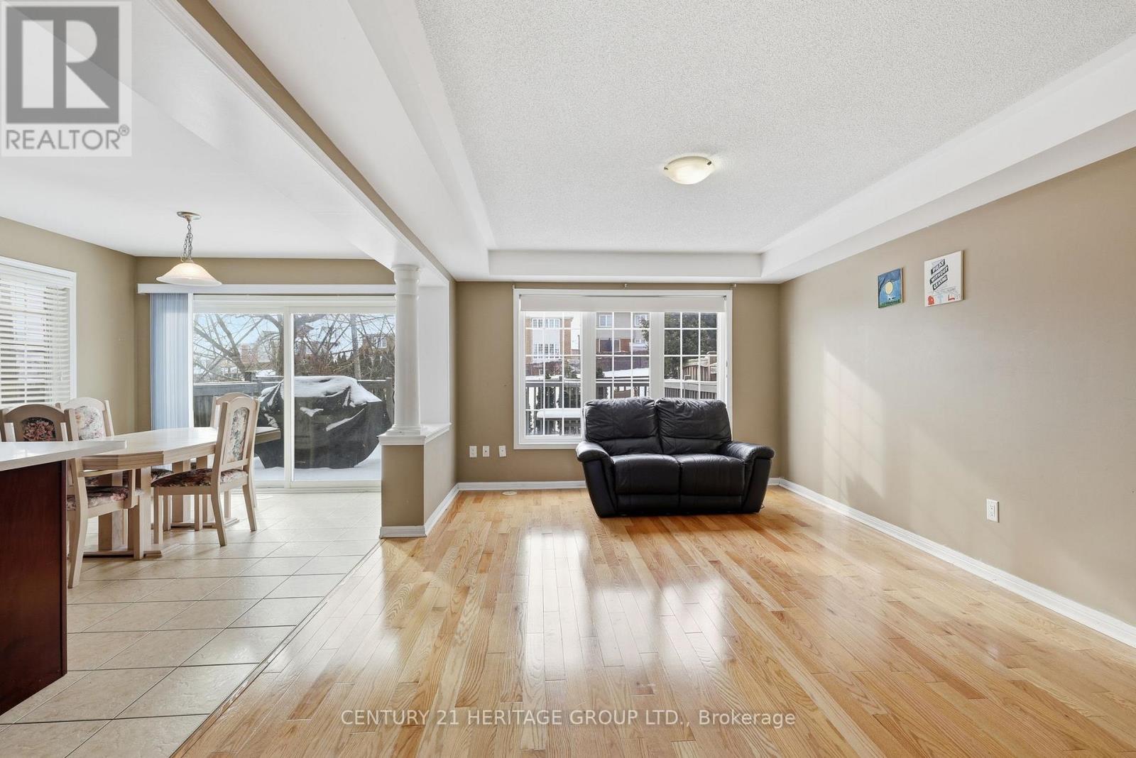 40 Cliff Gunn Road, Newmarket, Ontario  L3X 3J8 - Photo 6 - N12783844