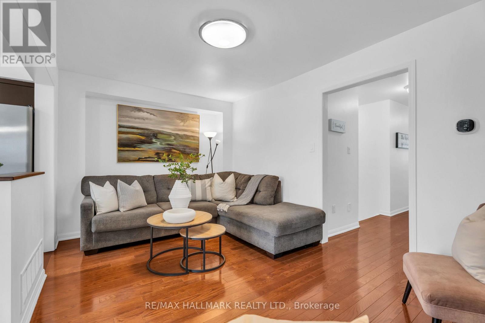 77 Commonwealth Road, Barrie (Innis-Shore), Ontario  L4M 0C9 - Photo 10 - S12783750