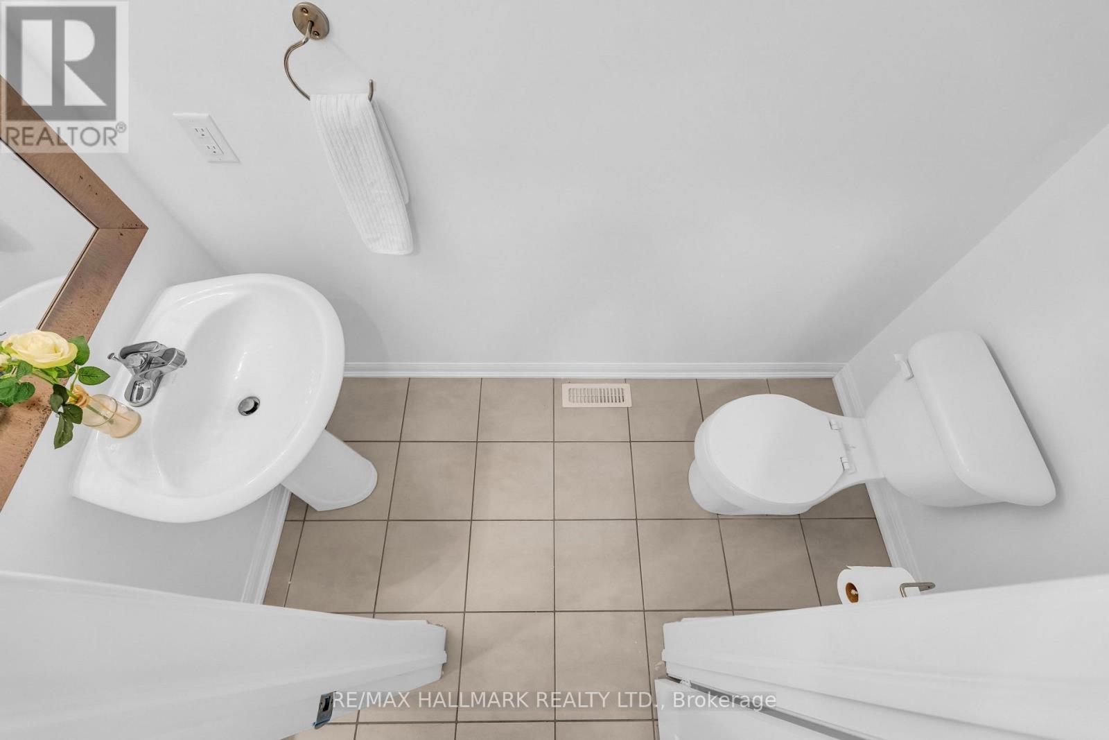 77 Commonwealth Road, Barrie (Innis-Shore), Ontario  L4M 0C9 - Photo 25 - S12783750