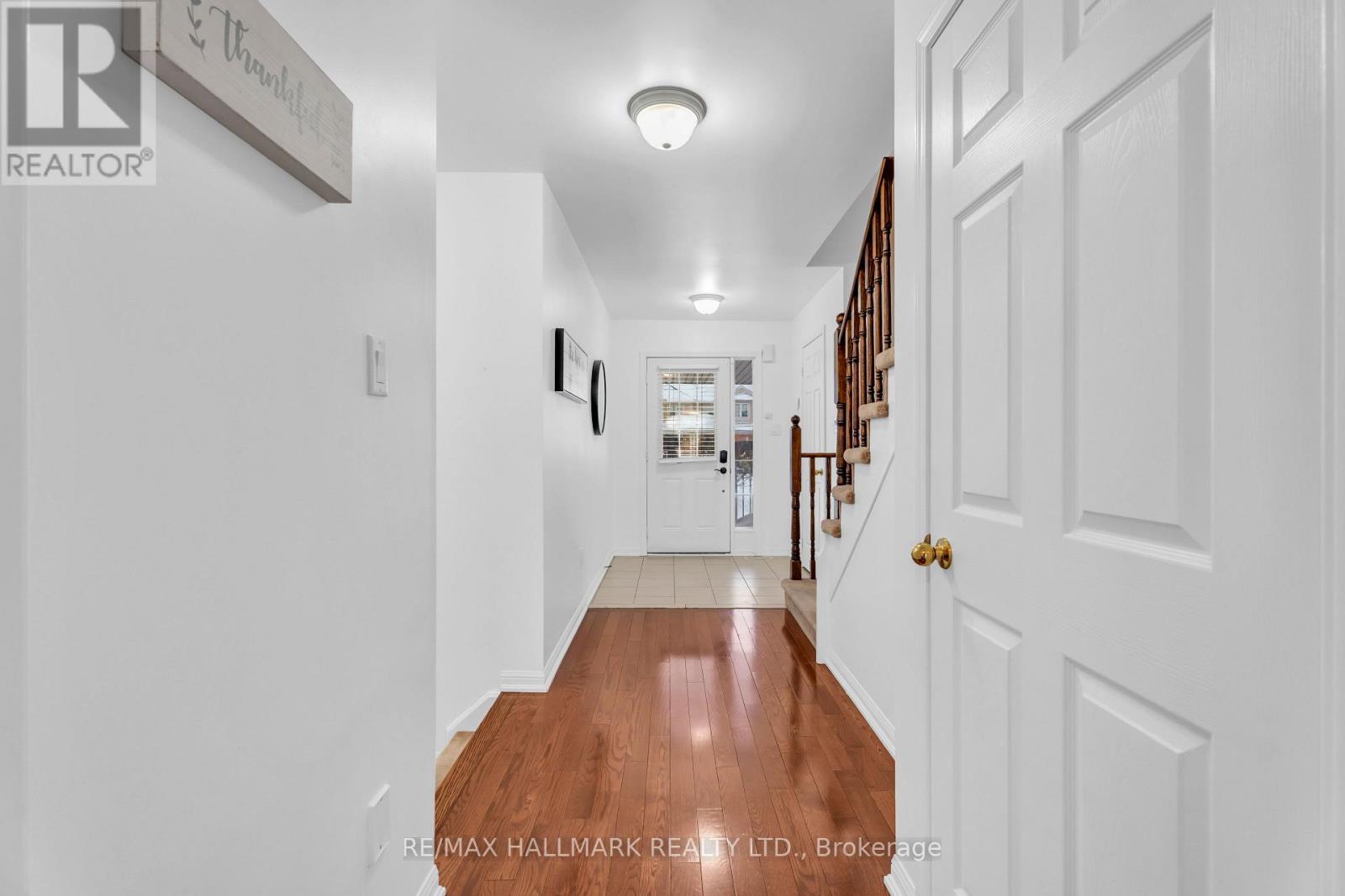 77 Commonwealth Road, Barrie (Innis-Shore), Ontario  L4M 0C9 - Photo 7 - S12783750