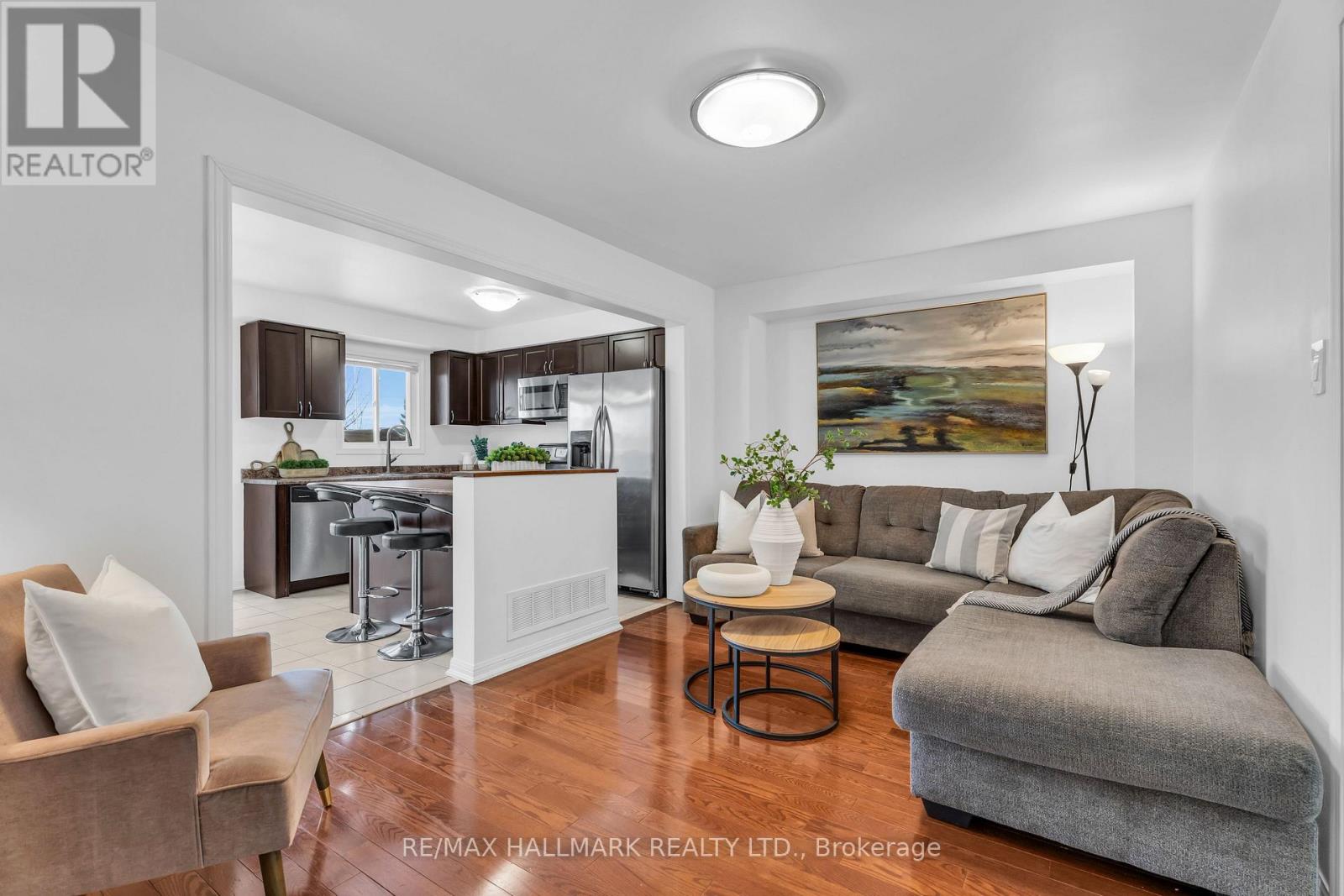 77 Commonwealth Road, Barrie (Innis-Shore), Ontario  L4M 0C9 - Photo 9 - S12783750