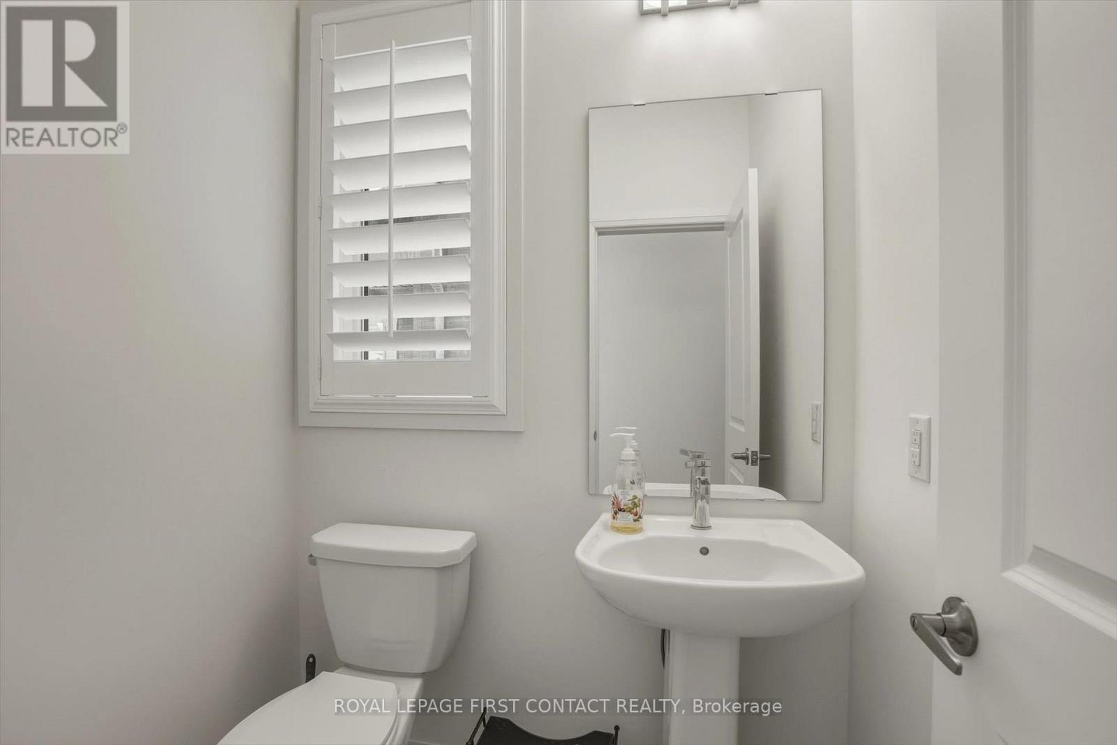 69 Kirkwood Way, Barrie, Ontario  L9J 0K7 - Photo 10 - S12783874