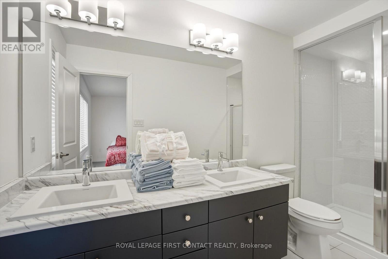 69 Kirkwood Way, Barrie, Ontario  L9J 0K7 - Photo 13 - S12783874