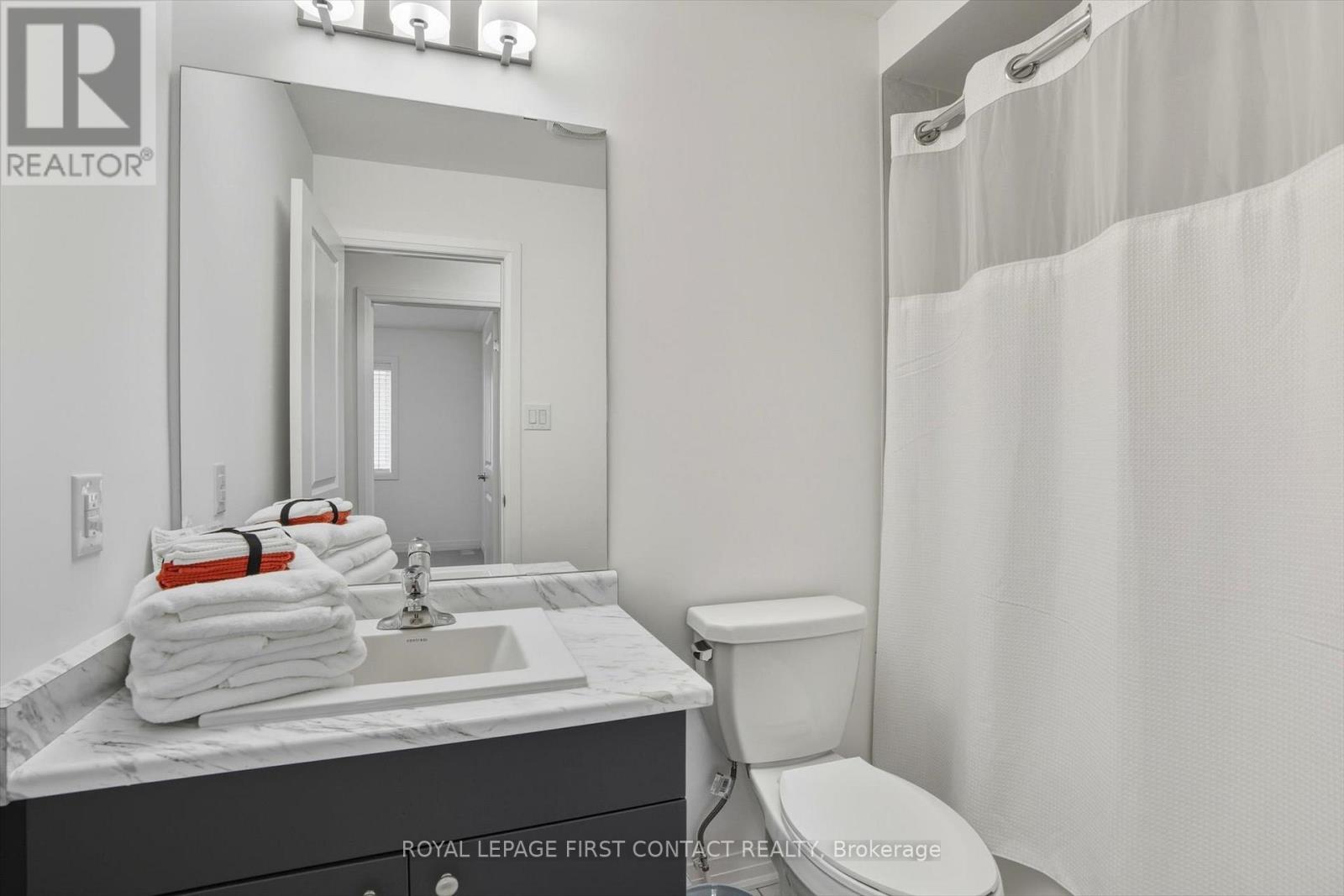 69 Kirkwood Way, Barrie, Ontario  L9J 0K7 - Photo 16 - S12783874