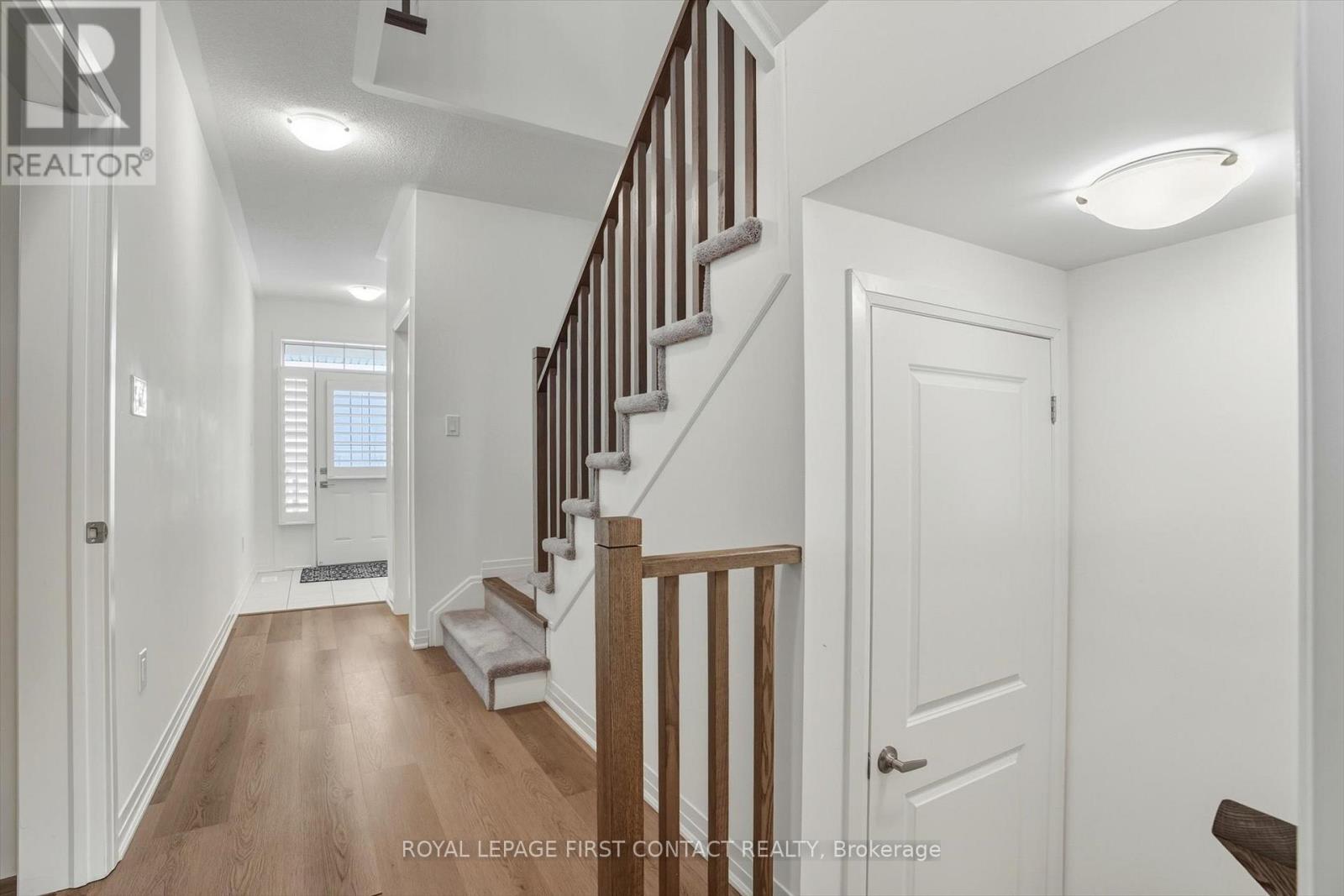 69 Kirkwood Way, Barrie, Ontario  L9J 0K7 - Photo 9 - S12783874