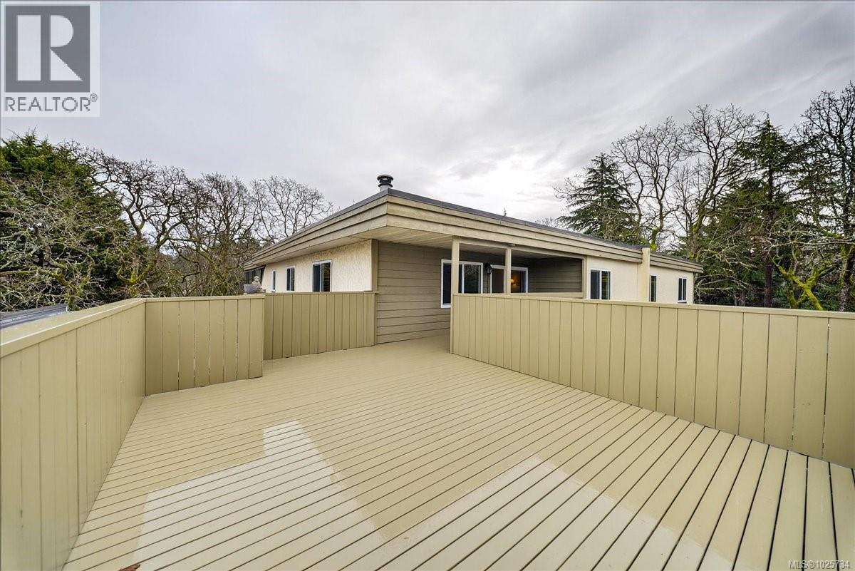 403 1010 Bristol Rd, Saanich, British Columbia  V8X 4R8 - Photo 5 - 1025734