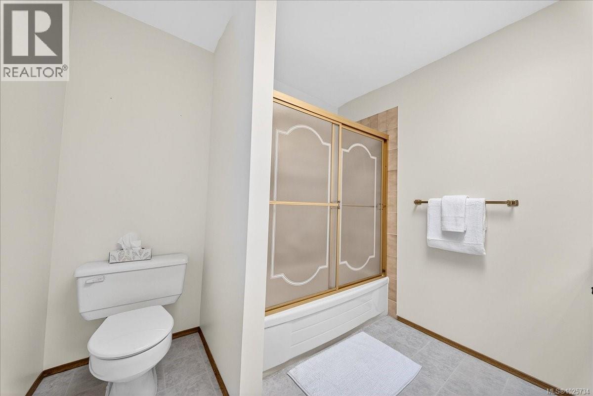 403 1010 Bristol Rd, Saanich, British Columbia  V8X 4R8 - Photo 16 - 1025734