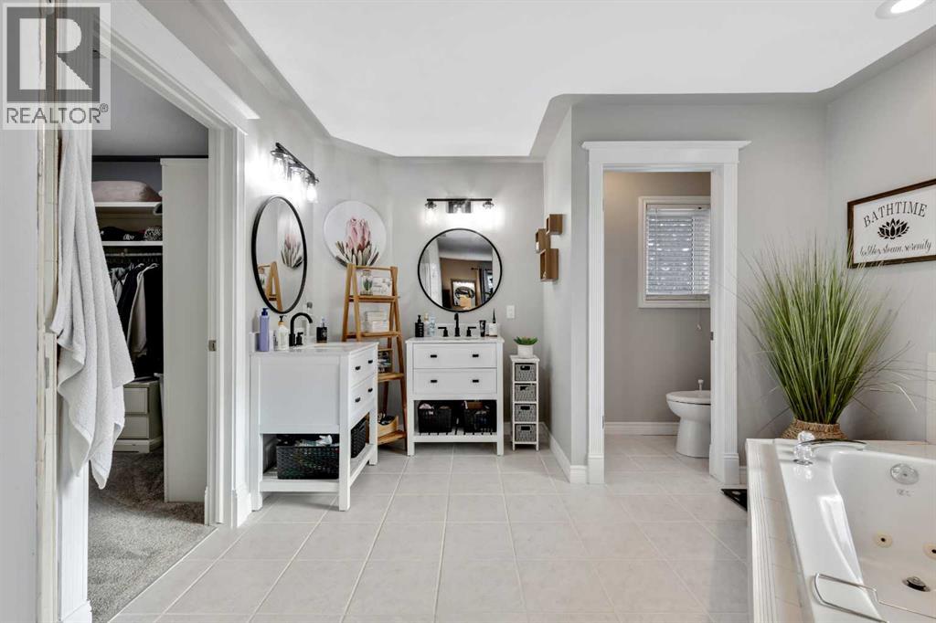 7 Mountain Park Circle Se, Calgary, Alberta  T2Z 2B8 - Photo 36 - A2282437