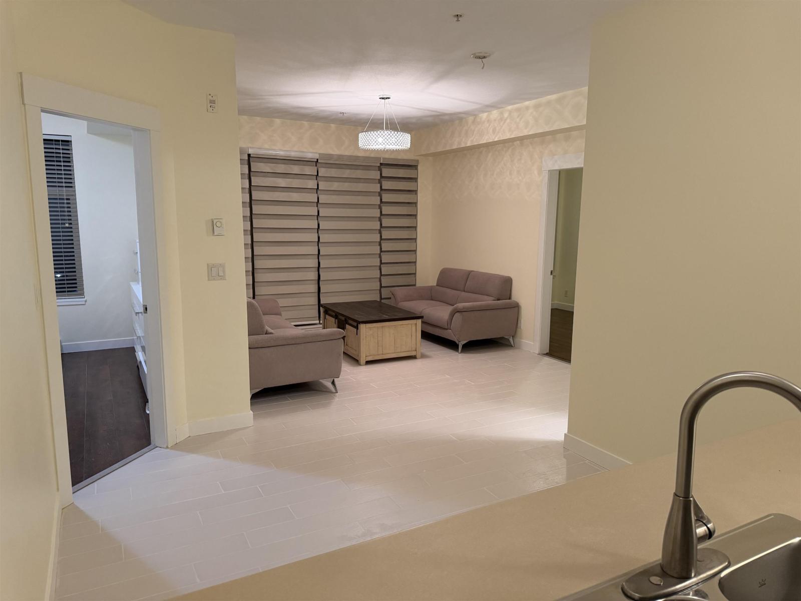 217 33545 Rainbow Avenue, Abbotsford, British Columbia  V2S 1E6 - Photo 3 - R3087460