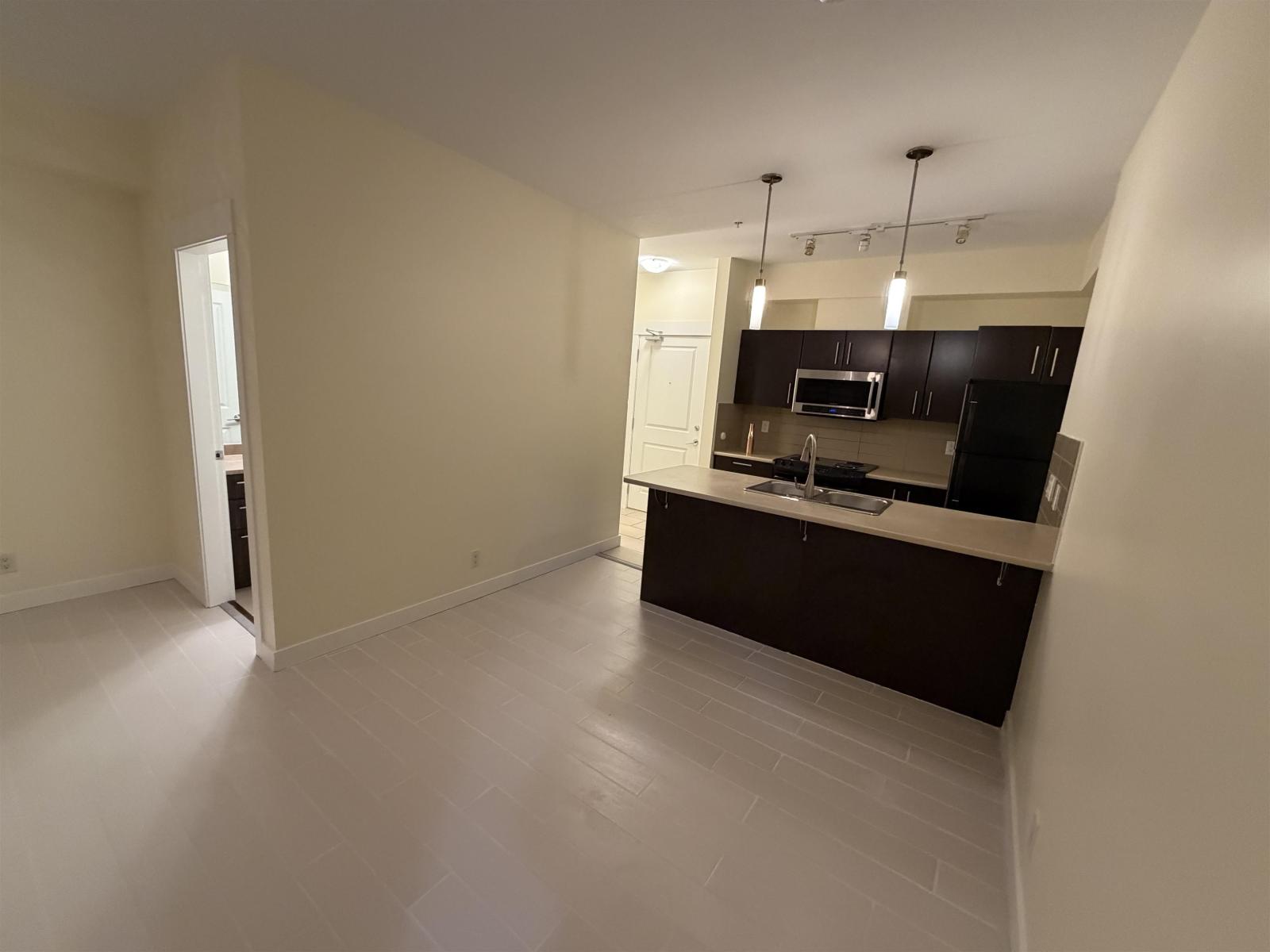 217 33545 Rainbow Avenue, Abbotsford, British Columbia  V2S 1E6 - Photo 2 - R3087460