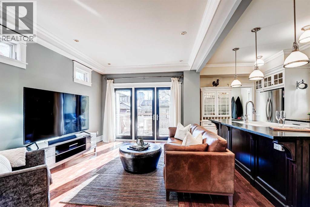 1707 Bowness Road Nw, Calgary, Alberta  T2N 3K3 - Photo 11 - A2284048