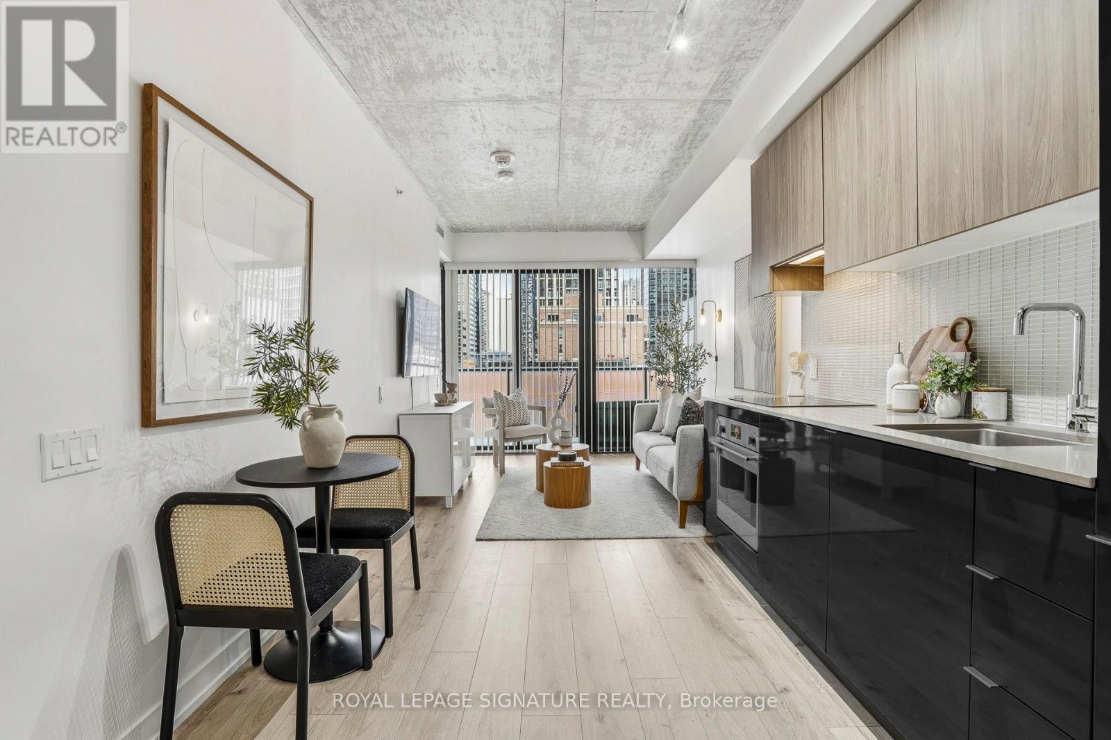 306 - 161 Roehampton Avenue, Toronto, Ontario  M4P 1P9 - Photo 14 - C12783554