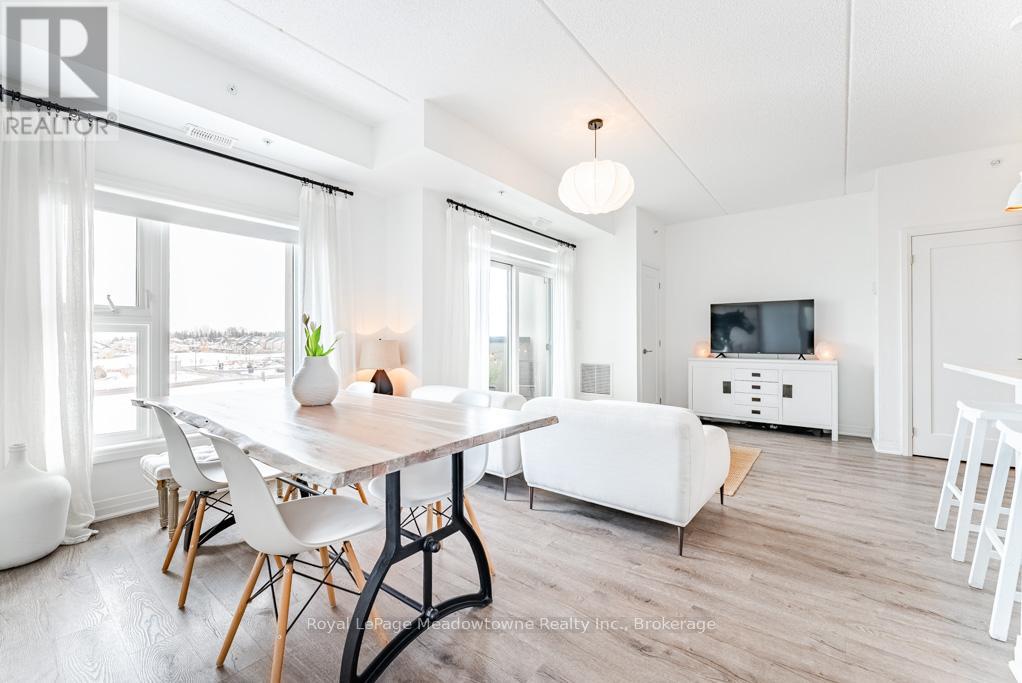 422 - 610 Farmstead Drive, Milton, Ontario  L9T 8X5 - Photo 10 - W12541266