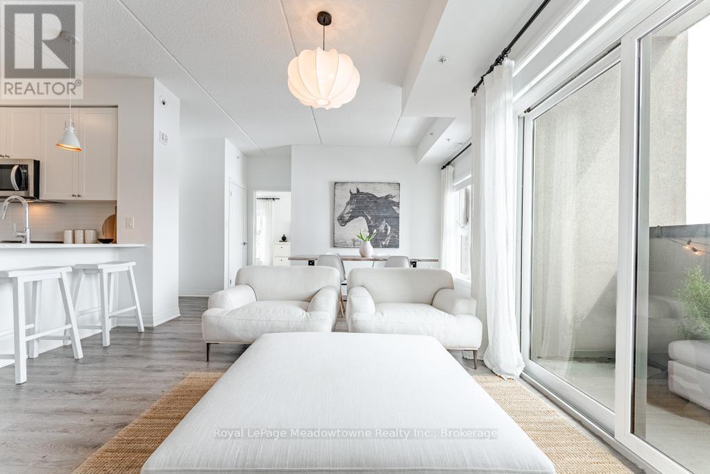 422 - 610 Farmstead Drive, Milton, Ontario  L9T 8X5 - Photo 8 - W12541266