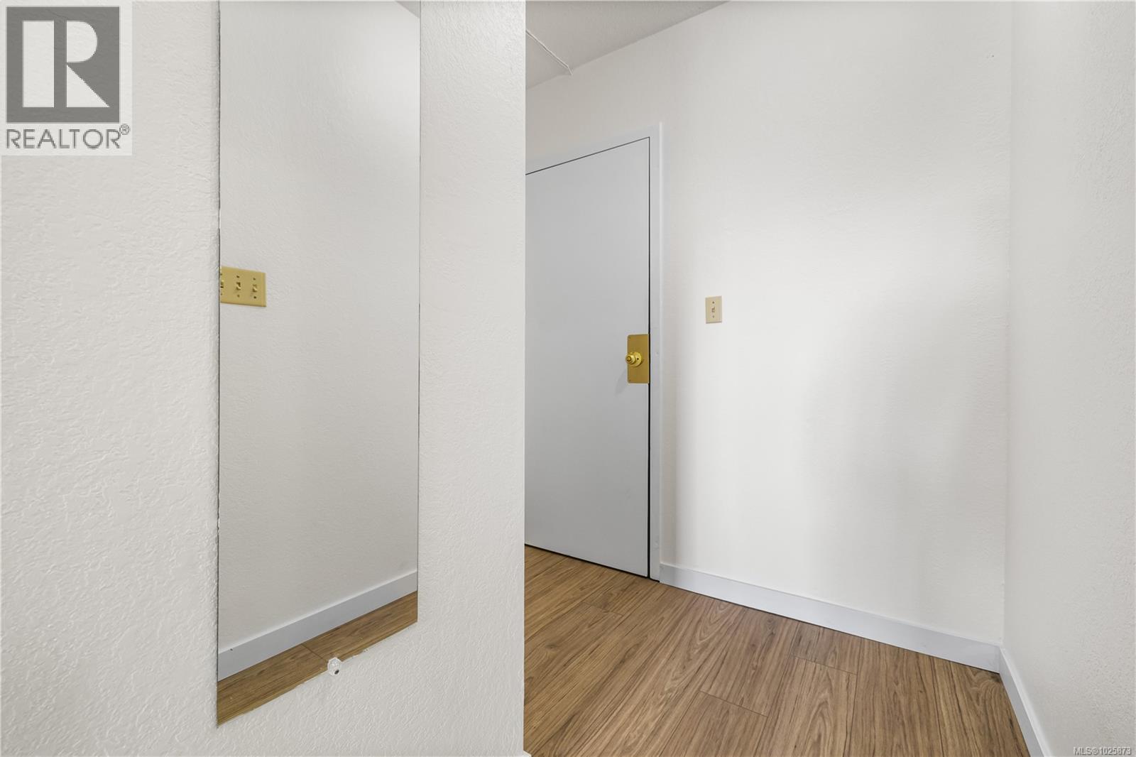 305 611 Macmillan Dr, Sayward, British Columbia  V0N 1A0 - Photo 9 - 1025873