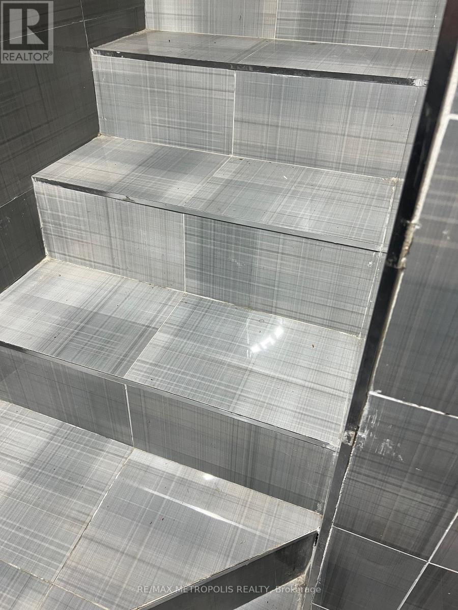 Bsmt - 26 Lansbury Drive, Toronto, Ontario  M1V 3H6 - Photo 24 - E12783380