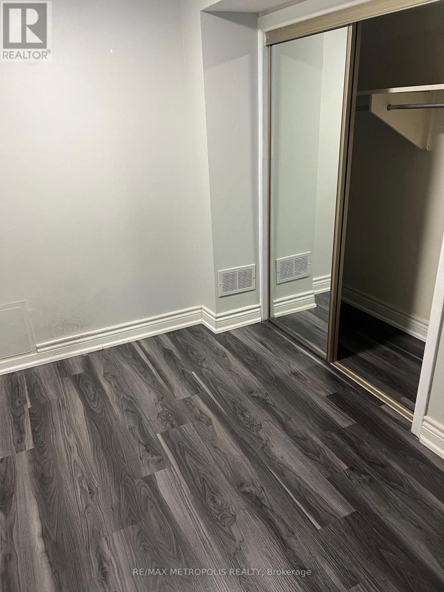 Bsmt - 26 Lansbury Drive, Toronto, Ontario  M1V 3H6 - Photo 16 - E12783380