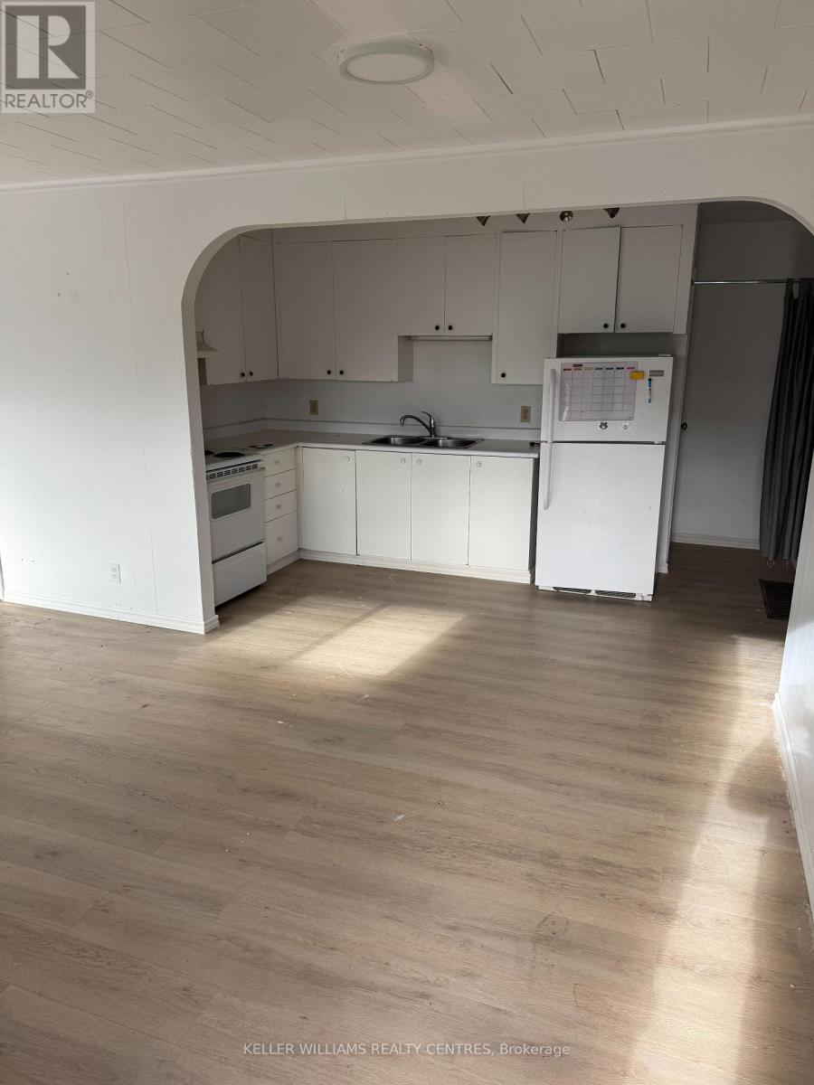 20a - 20 The Queensway S, Georgina, Ontario  L4P 1Y7 - Photo 5 - N12392552