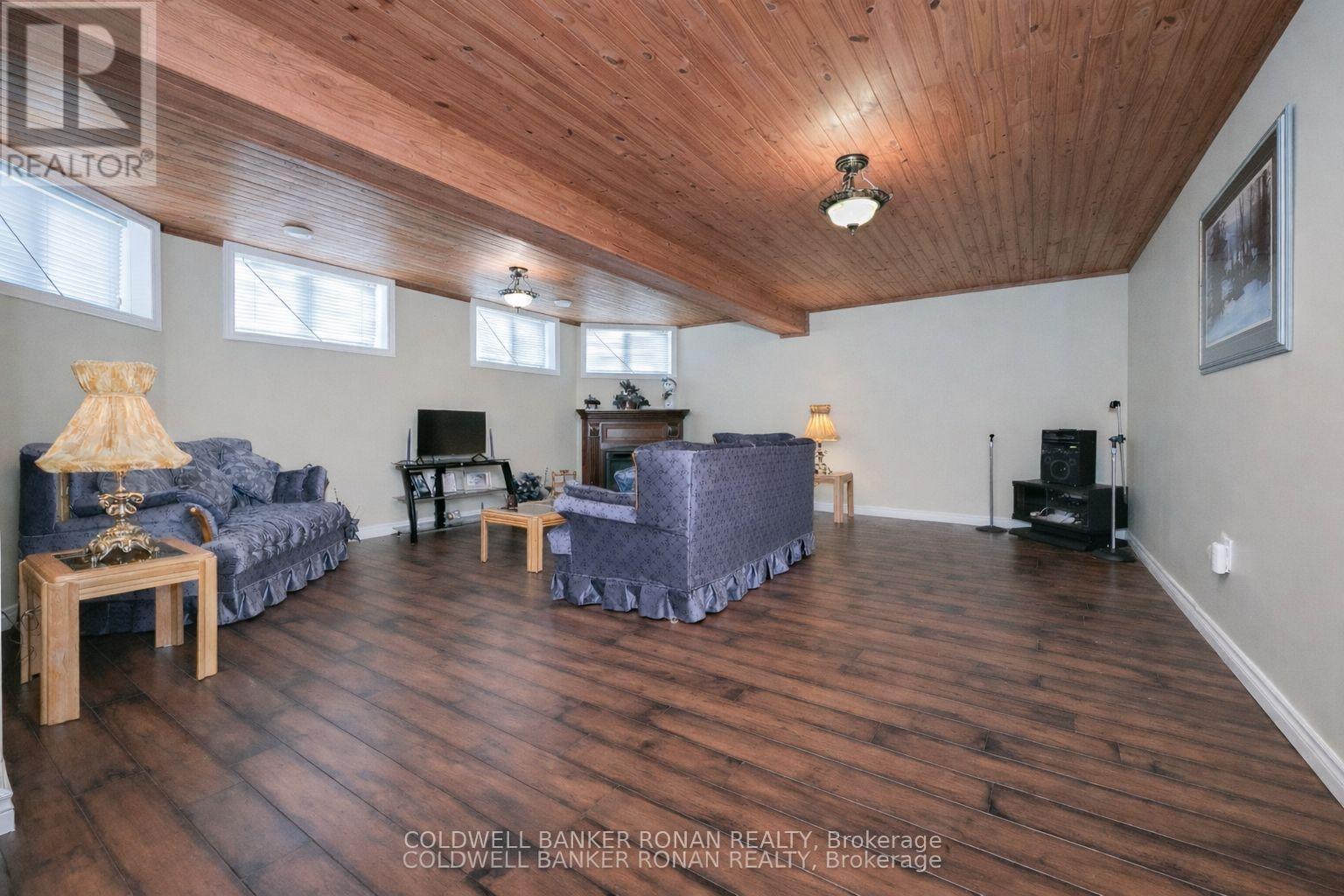 30 Lynch Lane, Adjala-Tosorontio, Ontario  L0M 1J0 - Photo 16 - N12648278