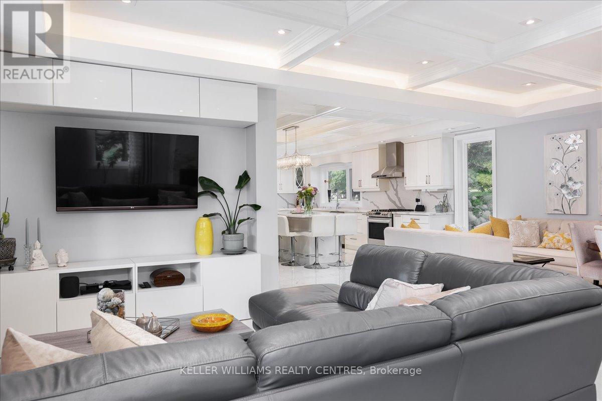 181 Bowling Green Road, Georgina, Ontario  L4P 3C8 - Photo 20 - N12540786