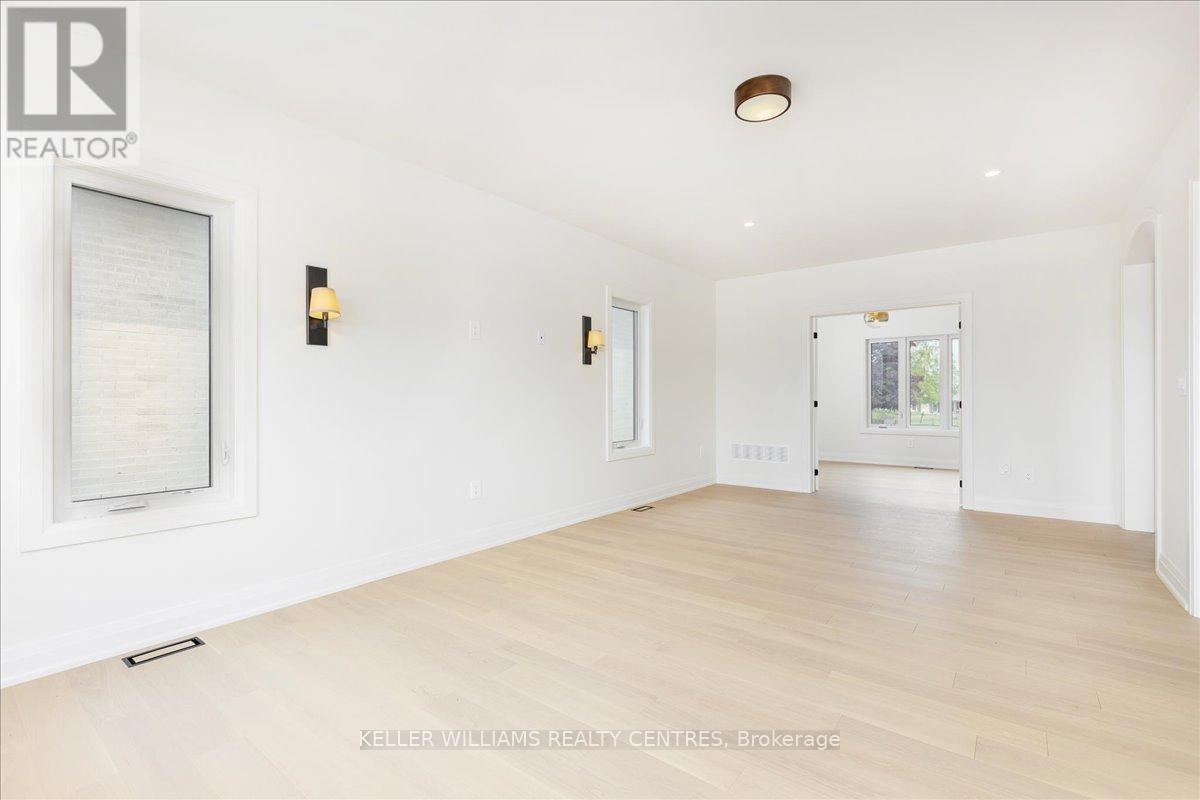 147 Lake Drive E, Georgina, Ontario  L4P 0S7 - Photo 26 - N12743318