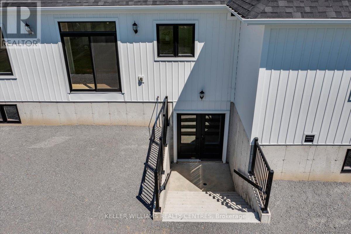 147 Lake Drive E, Georgina, Ontario  L4P 0S7 - Photo 38 - N12743318