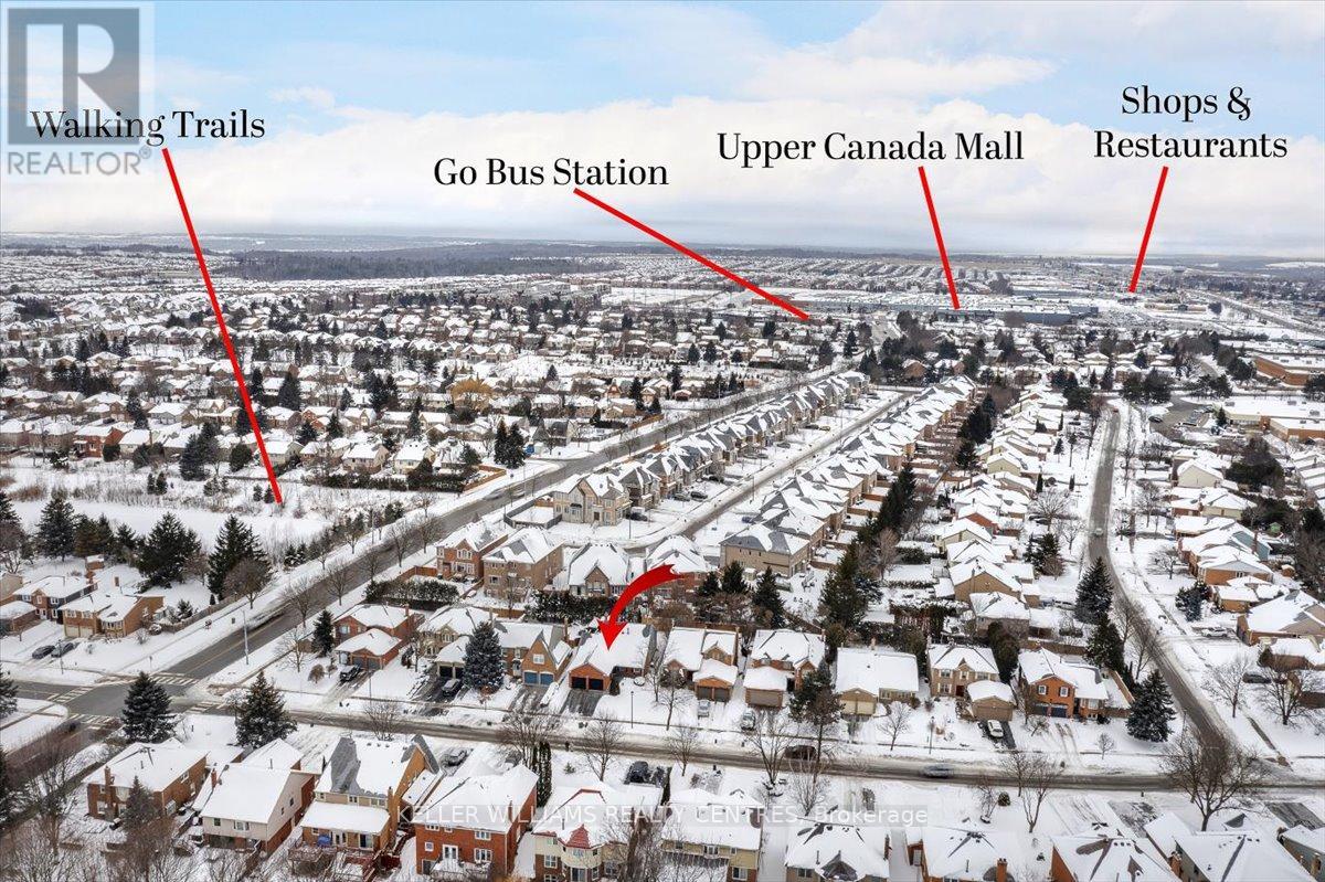 99 Peevers Crescent, Newmarket, Ontario  L3Y 7T2 - Photo 2 - N12765968