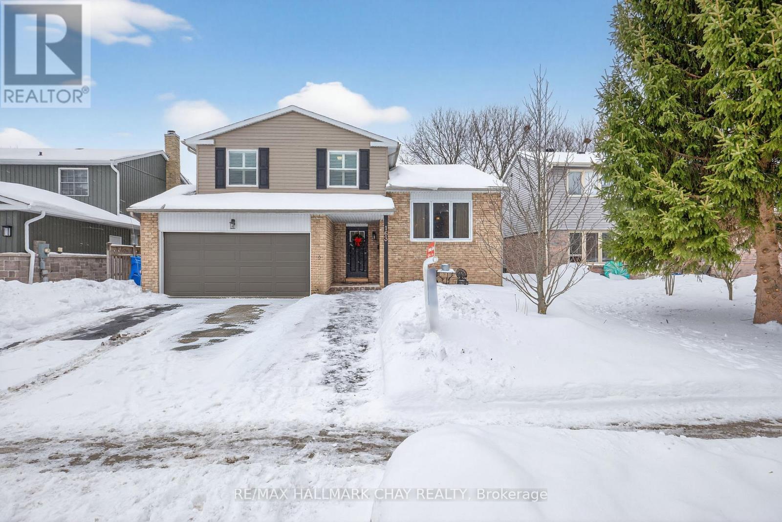 163 HURON HEIGHTS DRIVE, Newmarket, Ontario