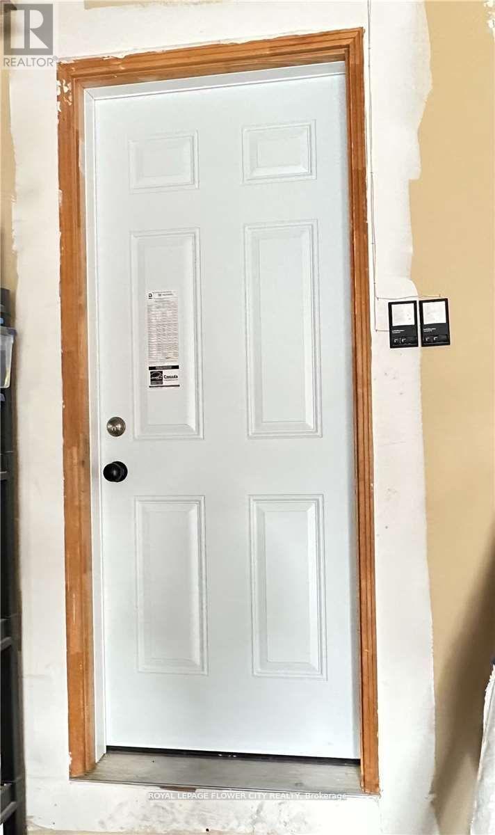 41 Paisley Green Avenue, Caledon, Ontario  L7C 3R9 - Photo 24 - W12783694