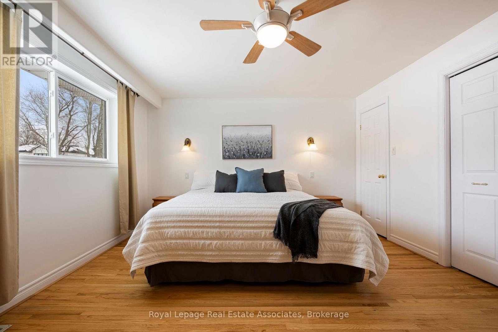 1221 Wood Place, Oakville, Ontario  L6L 2R4 - Photo 17 - W12783702