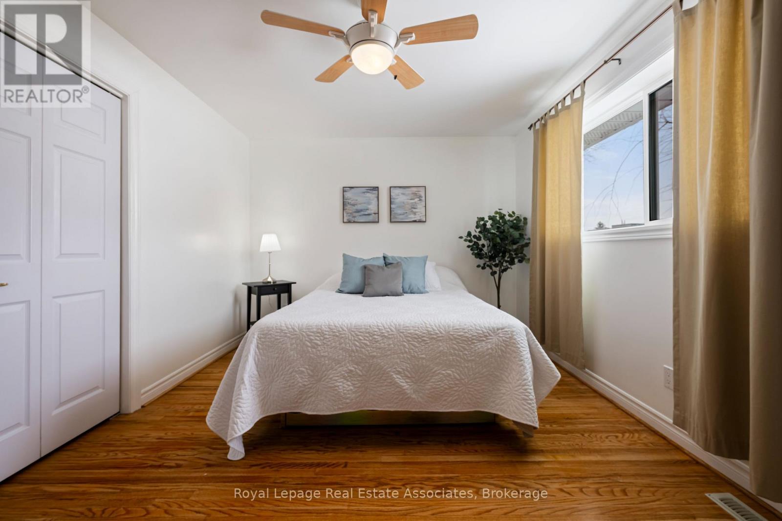 1221 Wood Place, Oakville, Ontario  L6L 2R4 - Photo 20 - W12783702