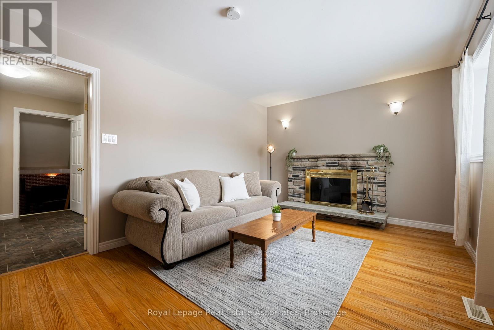 1221 Wood Place, Oakville, Ontario  L6L 2R4 - Photo 31 - W12783702