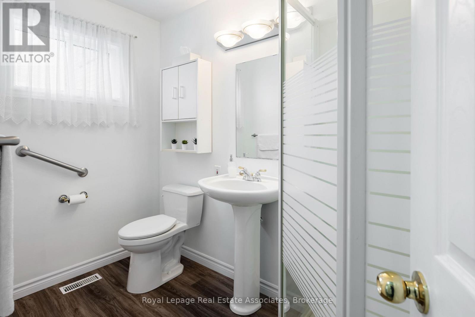 1221 Wood Place, Oakville, Ontario  L6L 2R4 - Photo 34 - W12783702