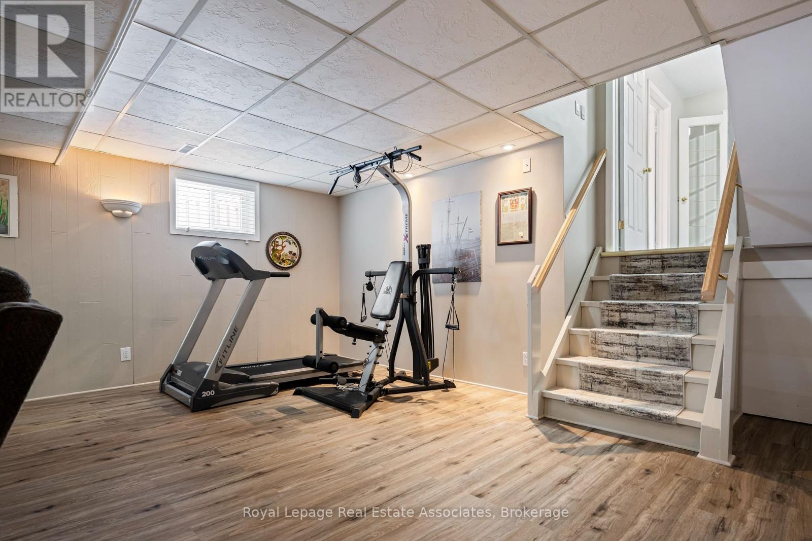 1221 Wood Place, Oakville, Ontario  L6L 2R4 - Photo 36 - W12783702