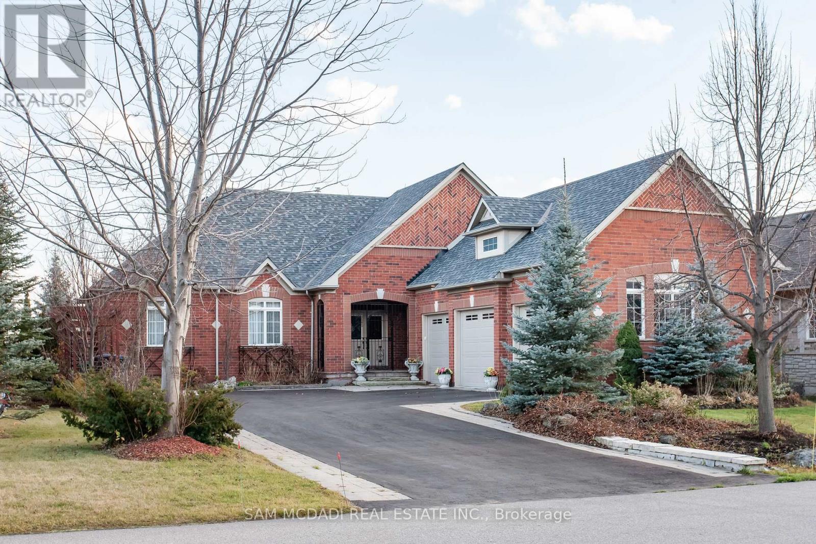 50 Links Lane, Brampton (Credit Valley), Ontario  L6Y 5H1 - Photo 2 - W12783730