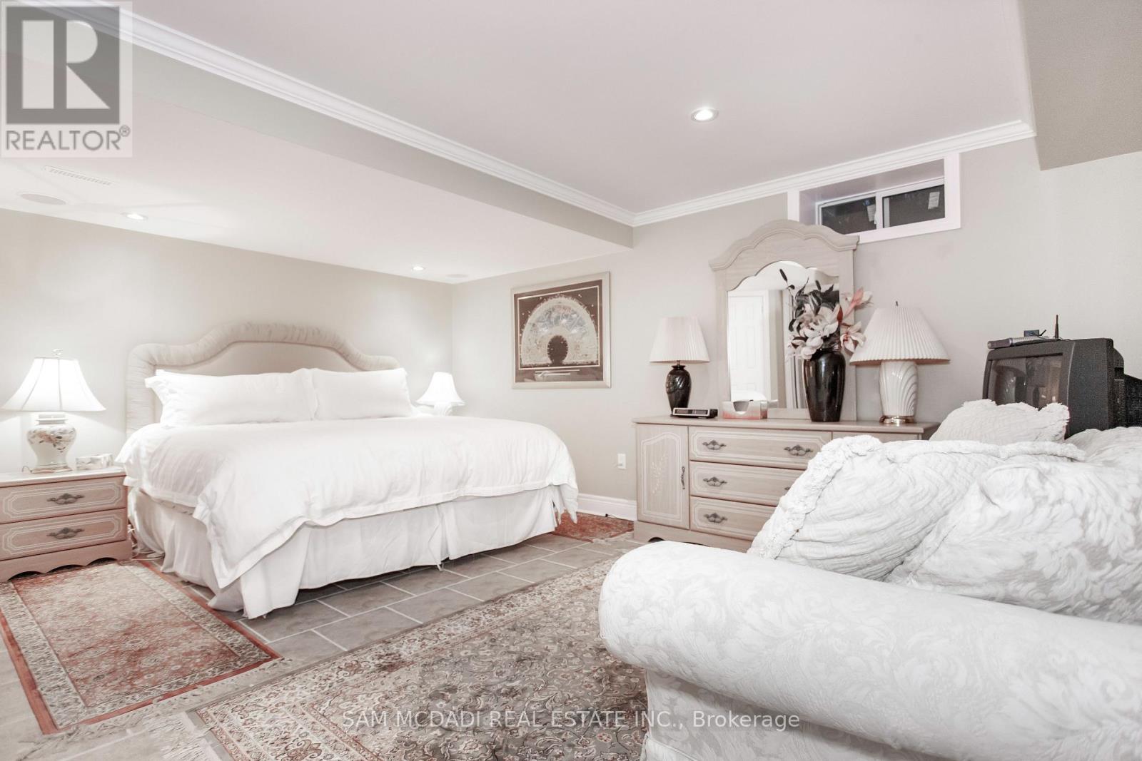 50 Links Lane, Brampton (Credit Valley), Ontario  L6Y 5H1 - Photo 33 - W12783730