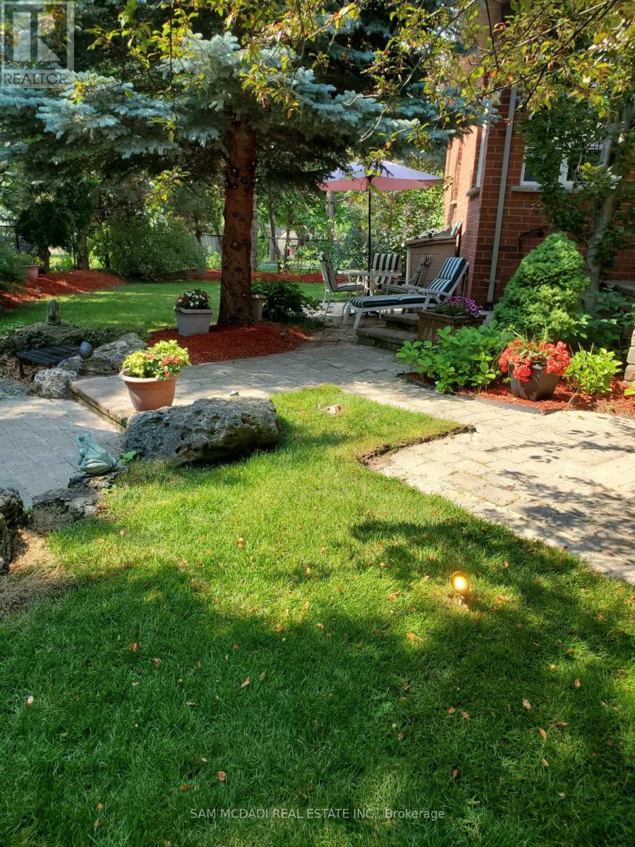 50 Links Lane, Brampton (Credit Valley), Ontario  L6Y 5H1 - Photo 39 - W12783730