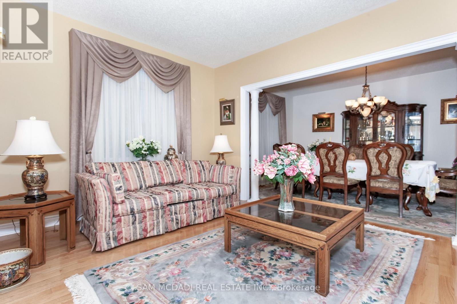 50 Links Lane, Brampton (Credit Valley), Ontario  L6Y 5H1 - Photo 8 - W12783730