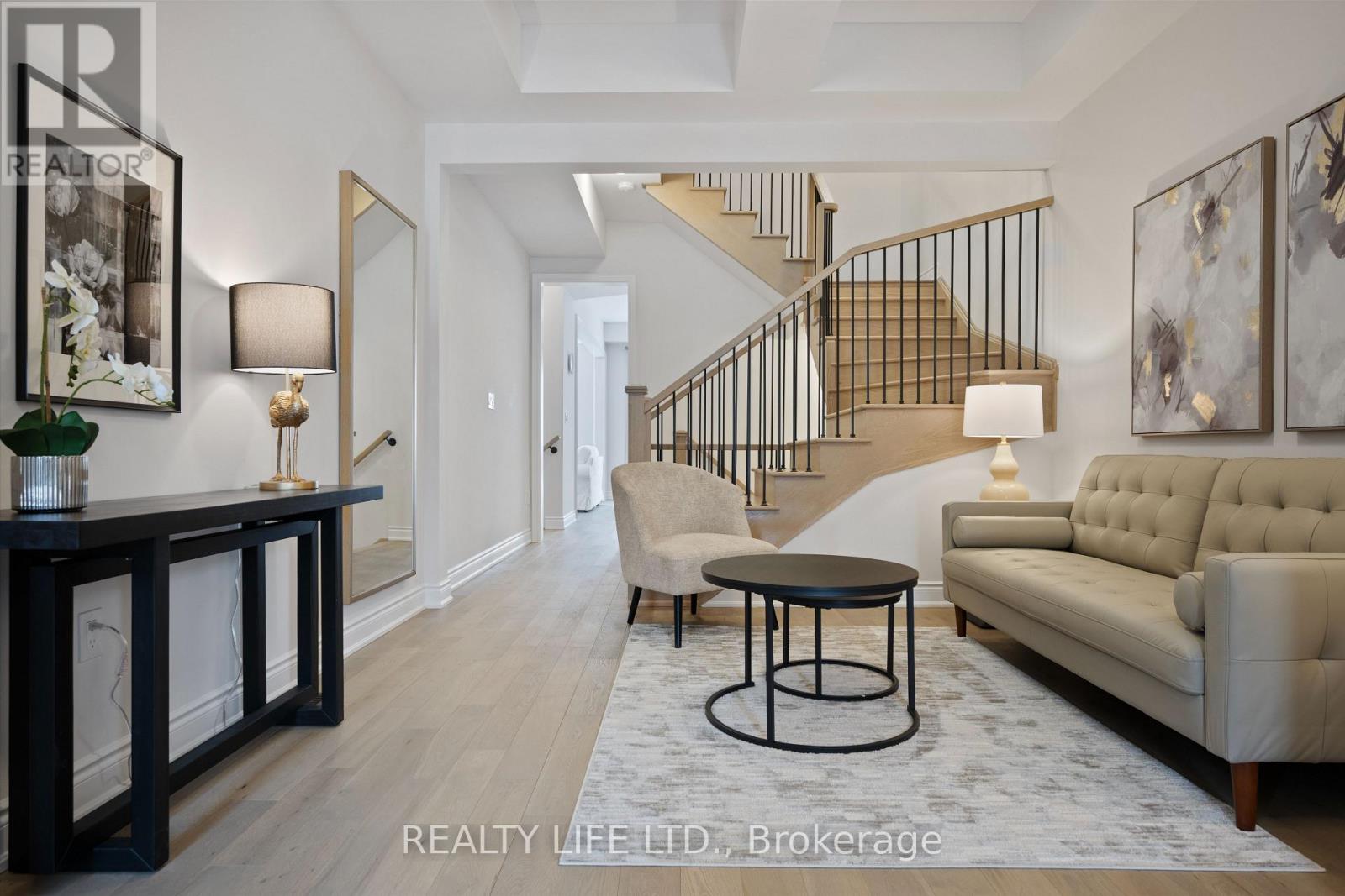 1280 Anthonia Trail, Oakville, Ontario  L6H 7Y6 - Photo 3 - W12783766