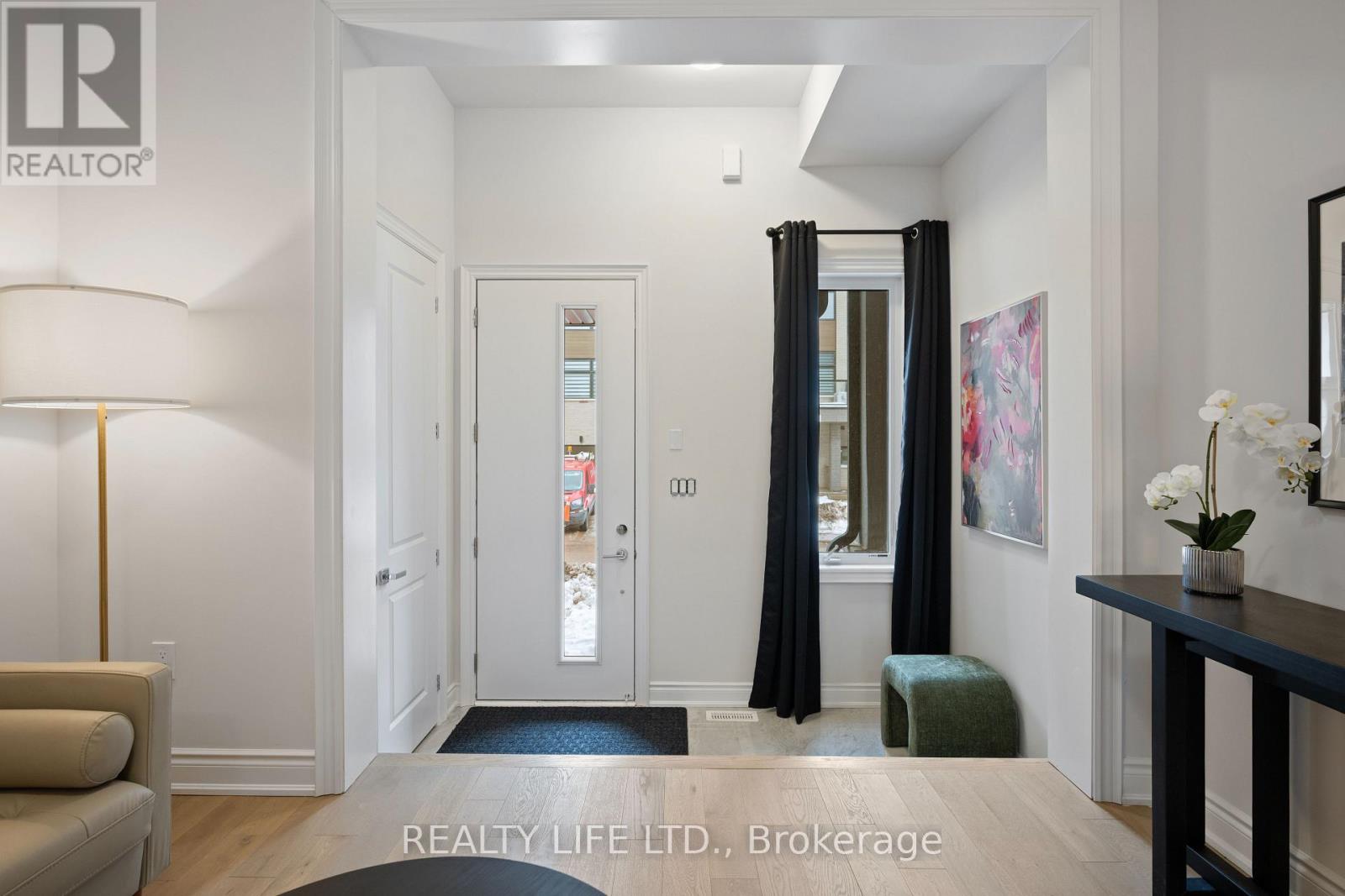 1280 Anthonia Trail, Oakville, Ontario  L6H 7Y6 - Photo 5 - W12783766