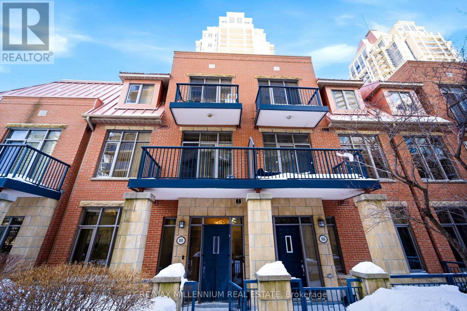 105 - 330 Princess Royal Drive, Mississauga, Ontario  L5B 4M8 - Photo 1 - W12783822