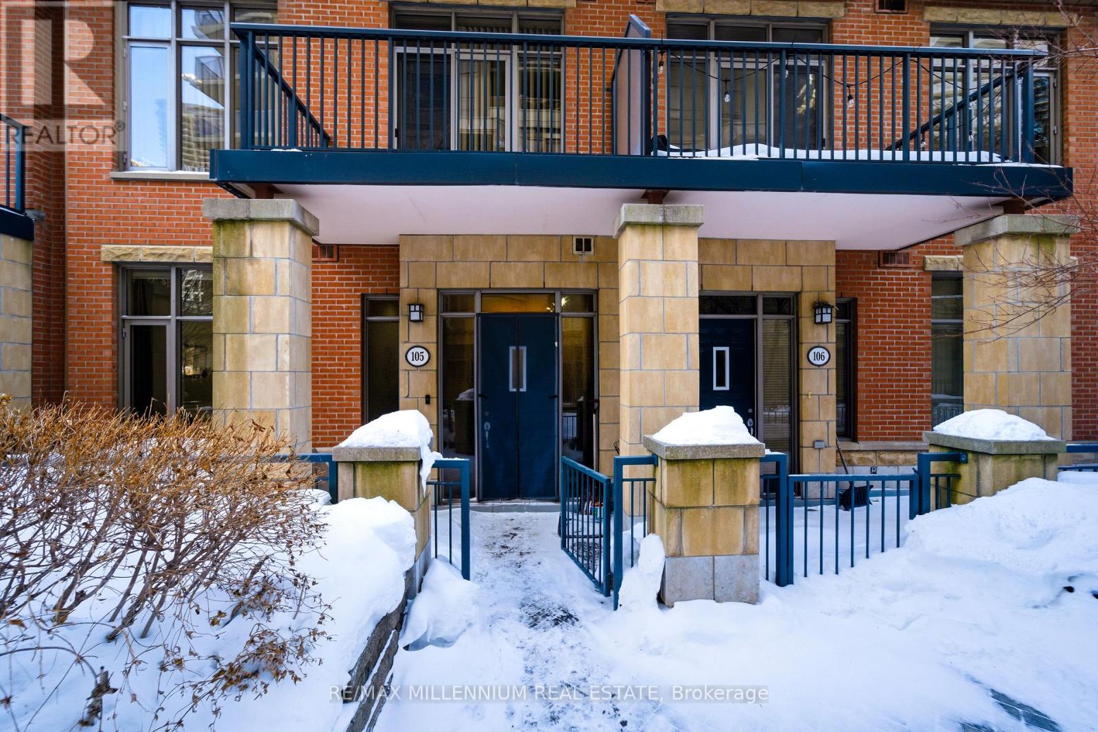 105 - 330 Princess Royal Drive, Mississauga, Ontario  L5B 4M8 - Photo 3 - W12783822