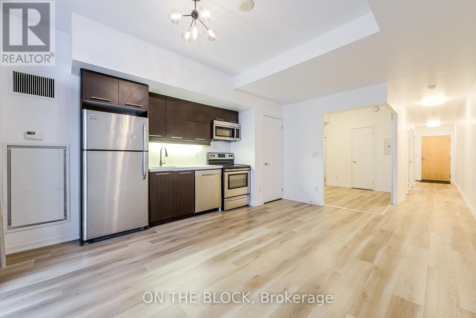 302 - 38 Joe Shuster Way, Toronto, Ontario  M6K 0A5 - Photo 6 - W12783868